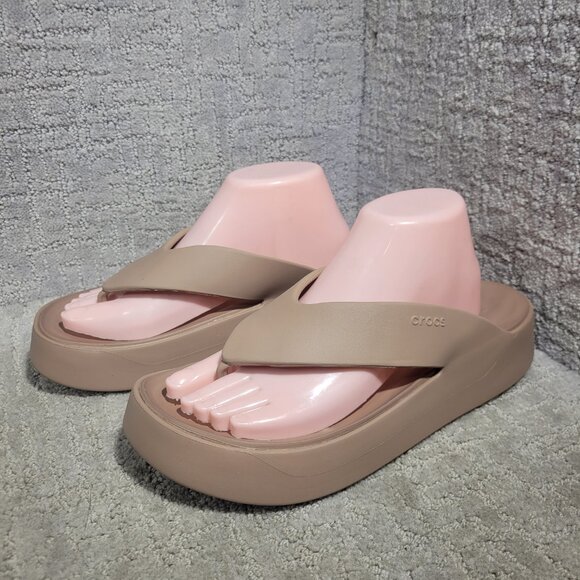 Crocs Getaway Women’s Size 11 US Tan Platform Flip Flop Sandals 209410 - Picture 6 of 12